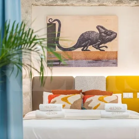 Apartment Stylish With A Street Art Touch By Rems *