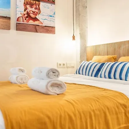 Apartment Stylish With A Street Art Touch By Rems